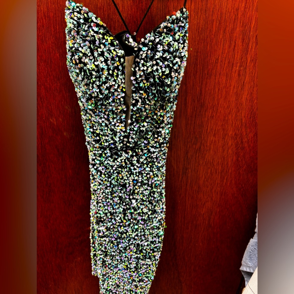 Lucci Lu sequence homecoming dress size 0